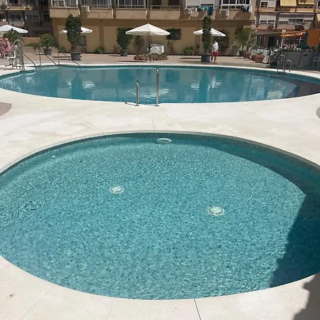 Tina De Steram Flatstorremolinos * טורמולינוס